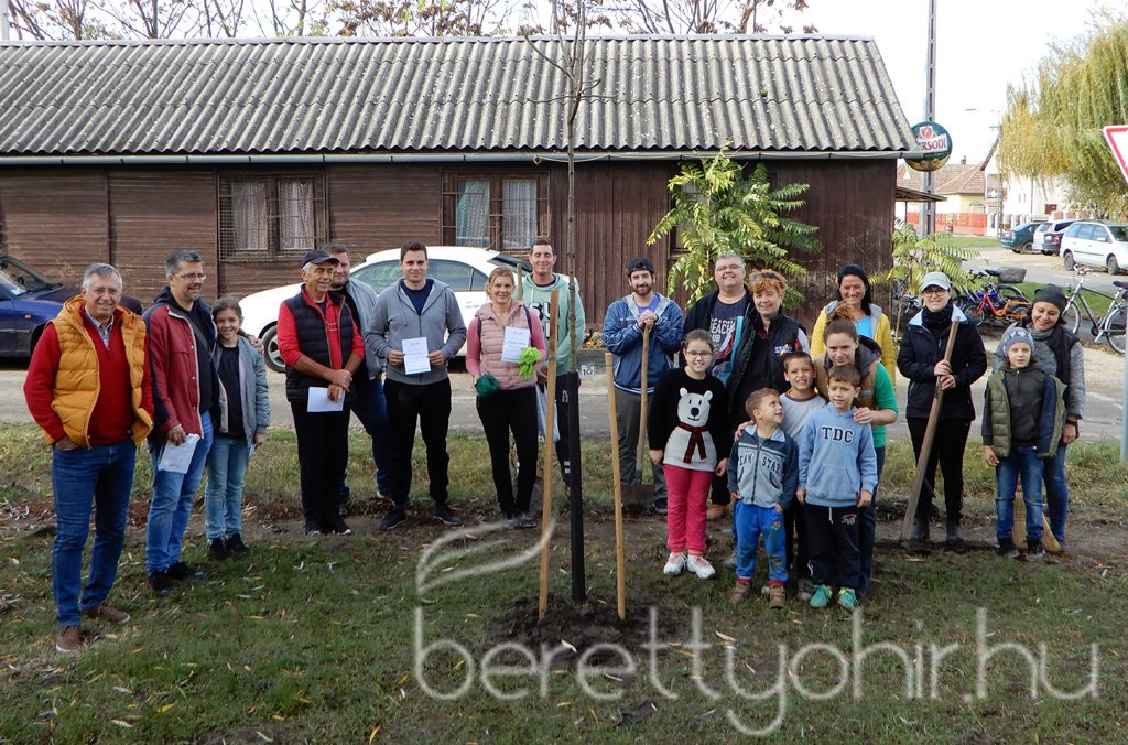 Közösségi faültetés Berettyóújfaluban 85